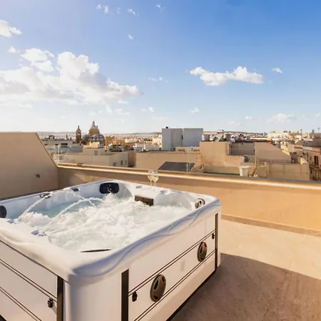 Ph Jacuzzi &stunningterrace Near Tarxien Temples Appartamento *