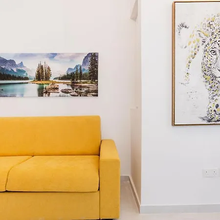 Ph Jacuzzi &stunningterrace Near Tarxien Temples Appartamento Il-Fgura