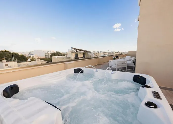 Ph Jacuzzi &stunningterrace Near Tarxien Temples *