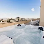 Ph Jacuzzi &stunningterrace Near Temples *