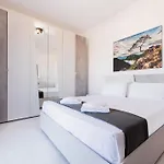 Apartment Ph Jacuzzi &stunningterrace Near Temples Tarxien
