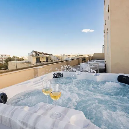 Ph Jacuzzi &stunningterrace Near Tarxien Temples Apartman Il-Fgura