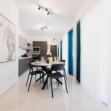 Ph Jacuzzi &stunningterrace Near Temples Tarxien