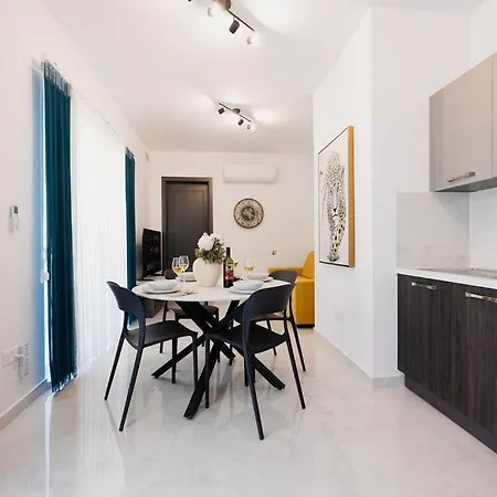 Ph Jacuzzi &stunningterrace Near Temples Tarxien