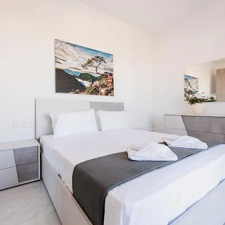 Ph Jacuzzi &stunningterrace Near Tarxien Temples *